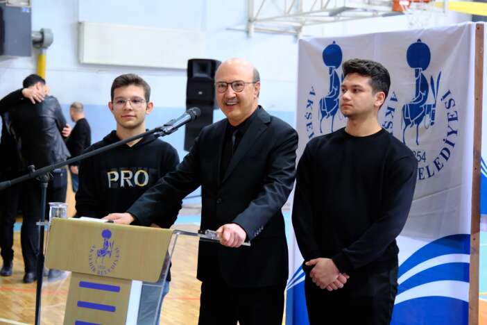 konyada-aksehir-universiteliler-kis-senligi-sona-erdi