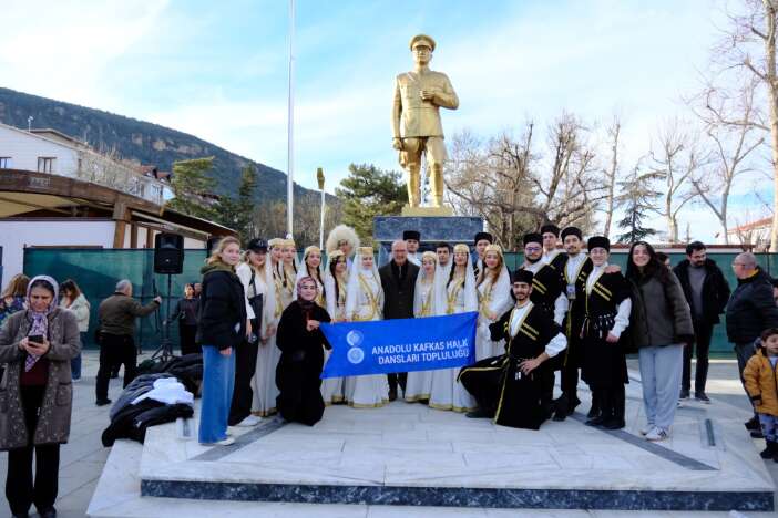 konyada-aksehir-universiteliler-kis-senligi-sona-erdi