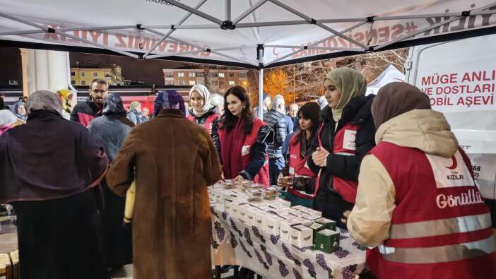 konyada-berat-kandili-camilerde-dualarla-idrak-edildi