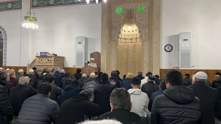 konyada-berat-kandili-camilerde-dualarla-idrak-edildi