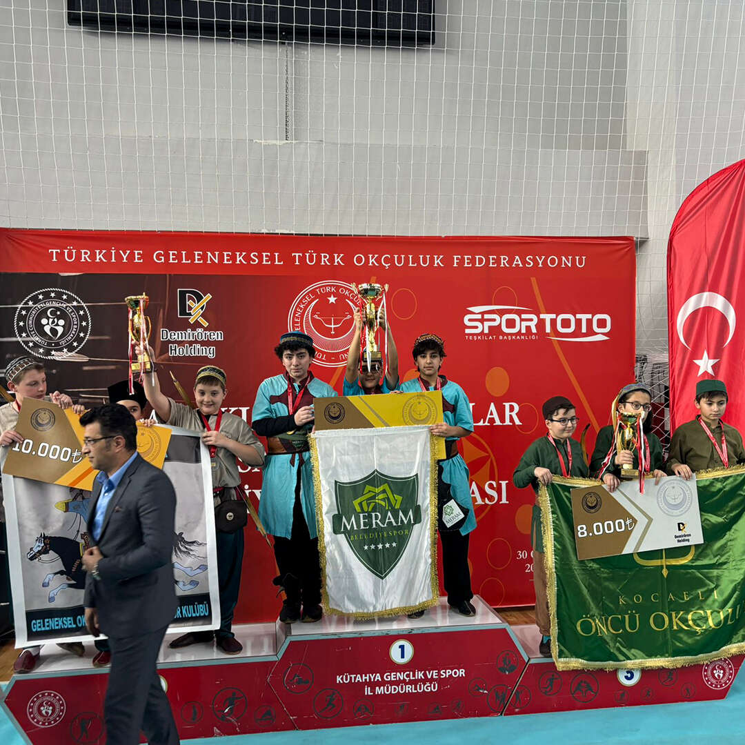 meramin-genc-sporculari-iki-bransta-da-basari-elde-etti