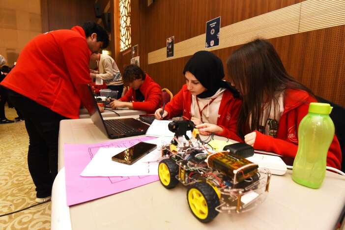 genc-mucitler-konyada-robofest-2026-basvurulari-suruyor