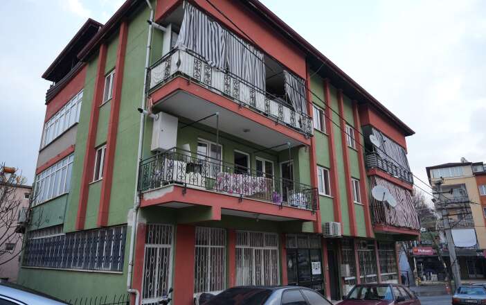 konyaya-calismaya-geldi-komsusundan-aldigi-telefonla-neye-ugradigini-sasirdi