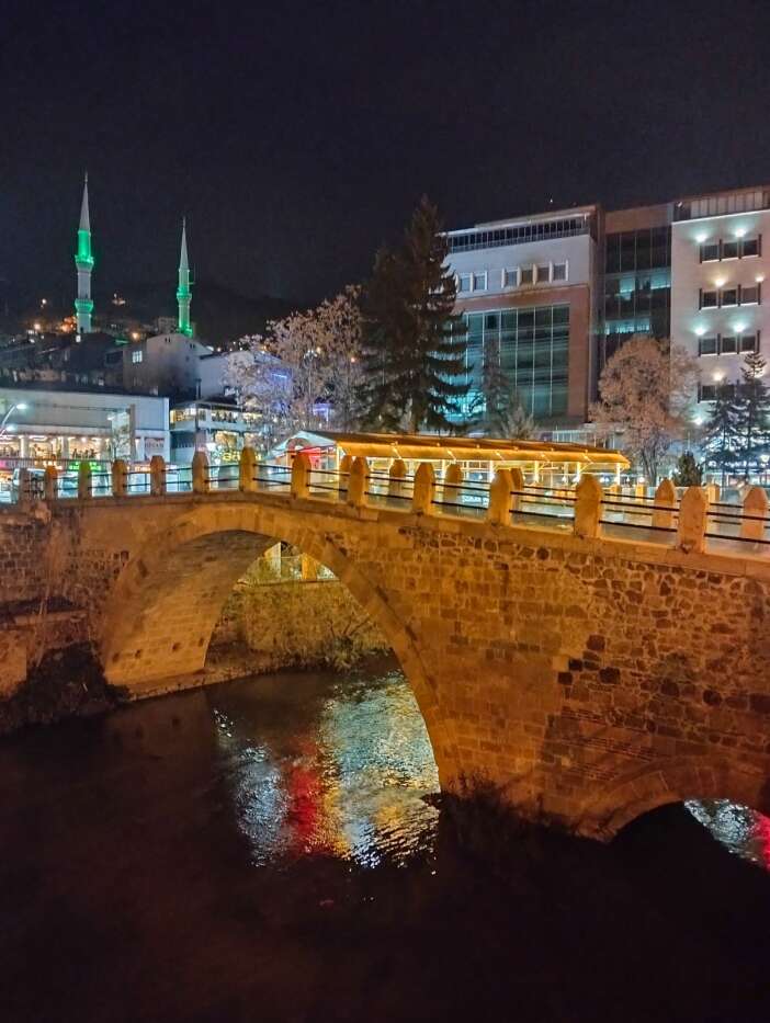 biz-her-gun-sen-bir-gun