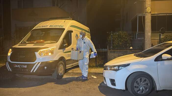 emekli-ogretmen-olu-bulundu