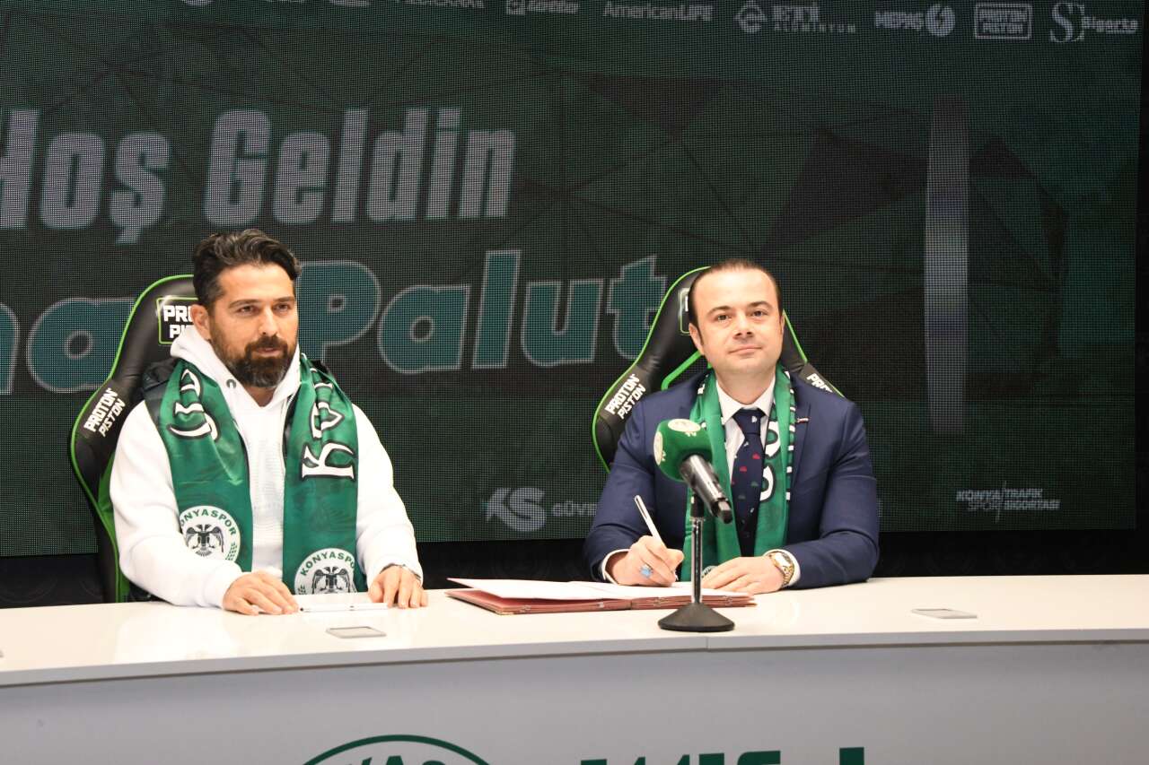 konyasporda-cagdas-atan-donemi-sona-erdi-iste-masadaki-ilk-aday