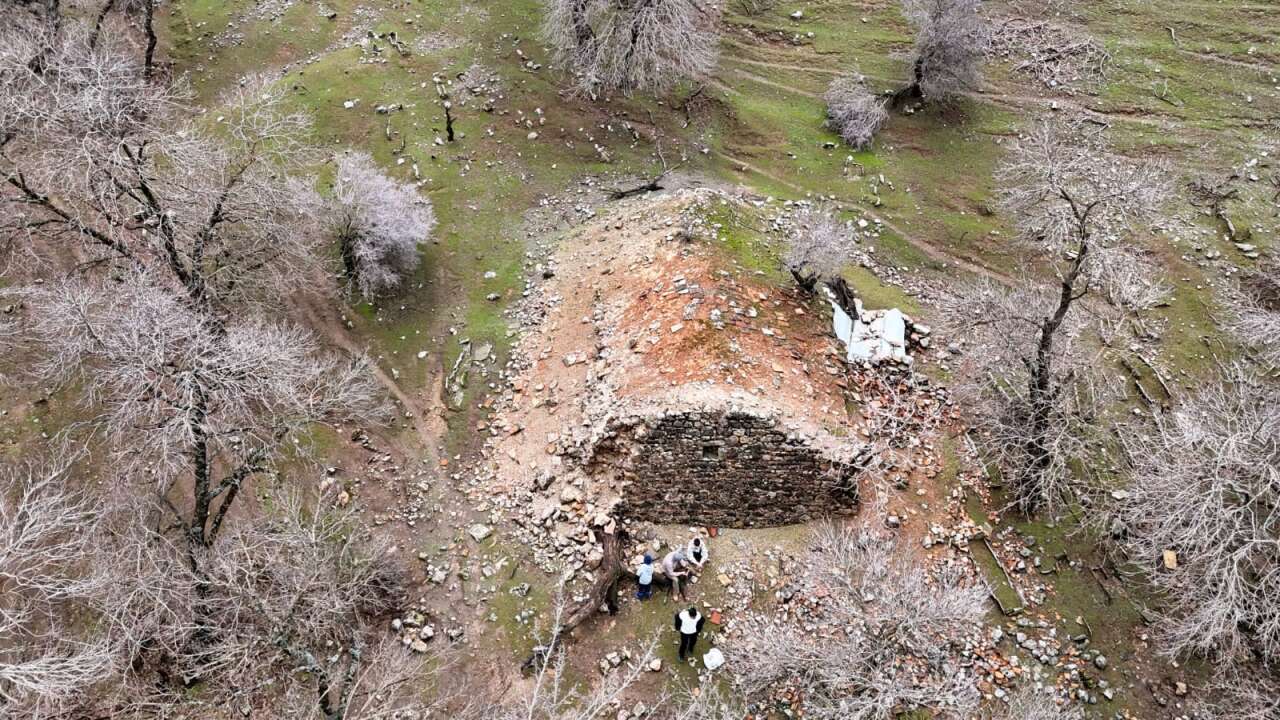 koyluler-tesadufen-kesfetti-iceri-giren-gozlerine-inanamiyor