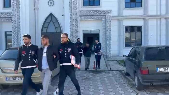 oglunun-gozu-onunde-oldurulmustu-4-sanik-icin-karar-verildi