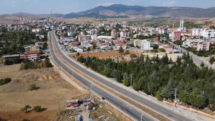 konyanin-iki-buyuk-ilcesini-baglayan-yol-duble-olacak-beysehir-huyuk