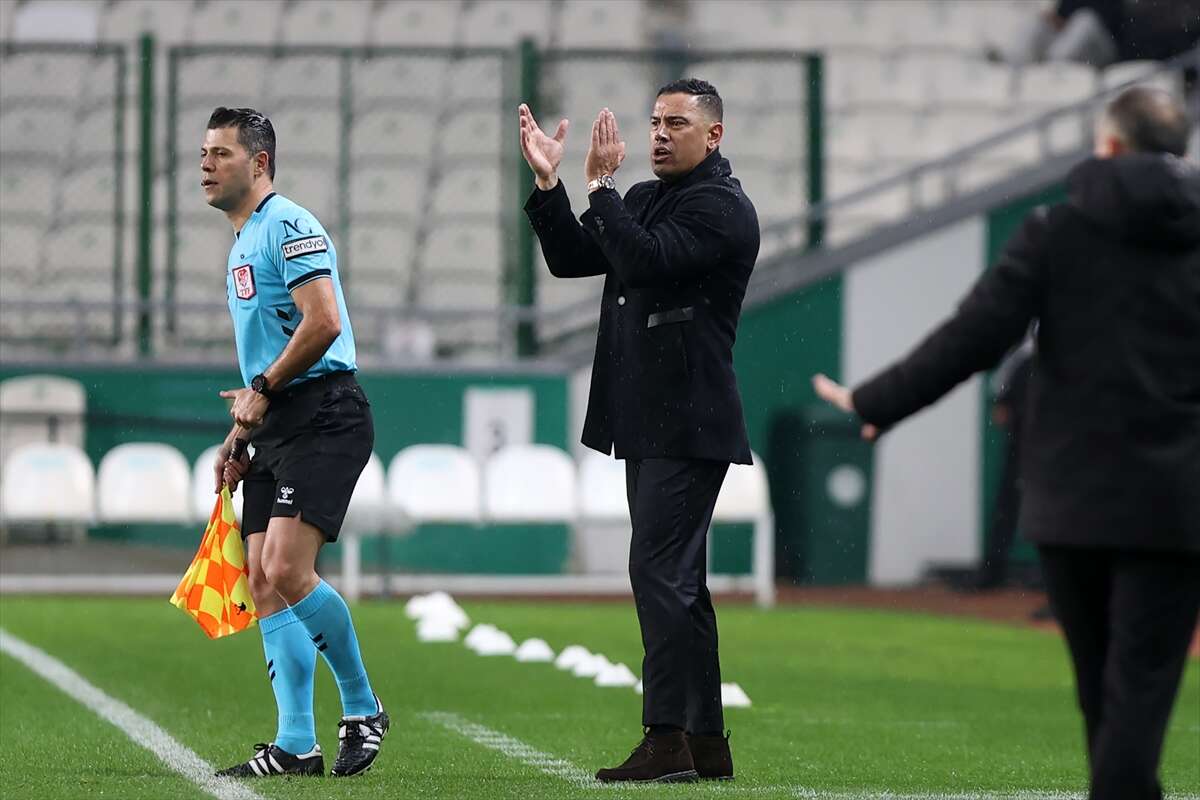 ilhan-palutun-donusuyle-konyaspor-tribunleri-yeniden-doluyor