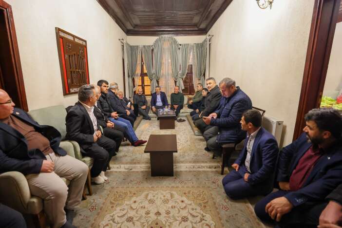 meramda-her-mahallenin-ikinci-bir-muhtari-var