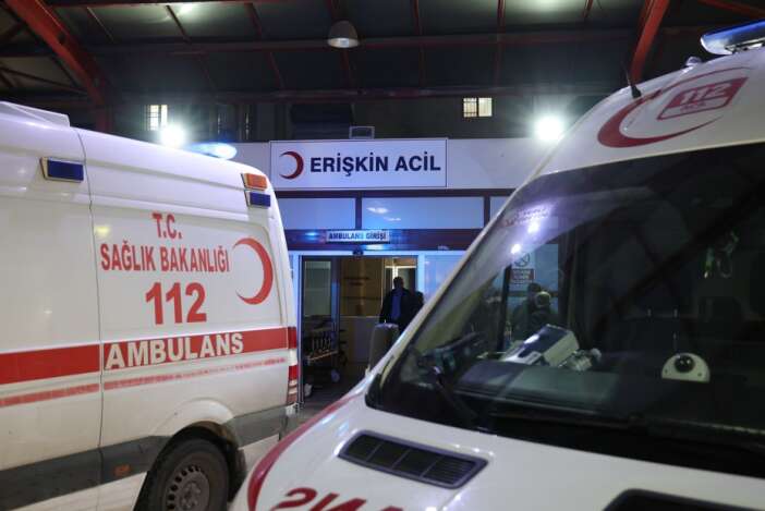 kargocu-belediye-calisaninin-kulagini-isirip-kopardi