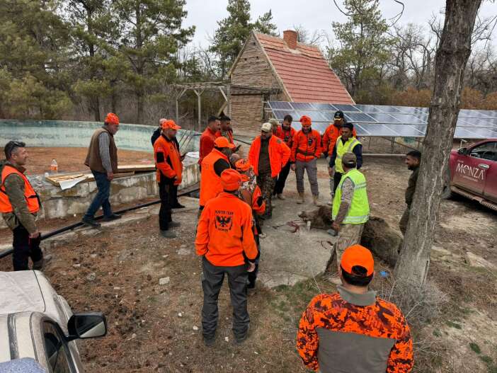 konyada-silahi-kapan-arazileri-korumak-icin-sahaya-cikti