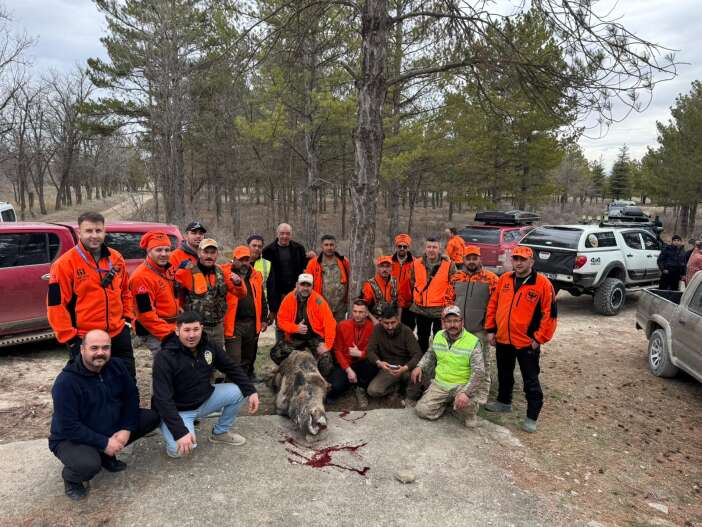 konyada-silahi-kapan-arazileri-korumak-icin-sahaya-cikti