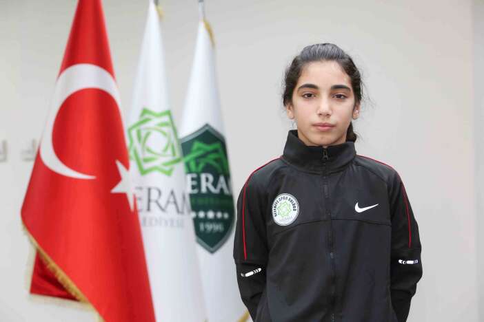 konyali-defne-temur-artik-milli-takimda