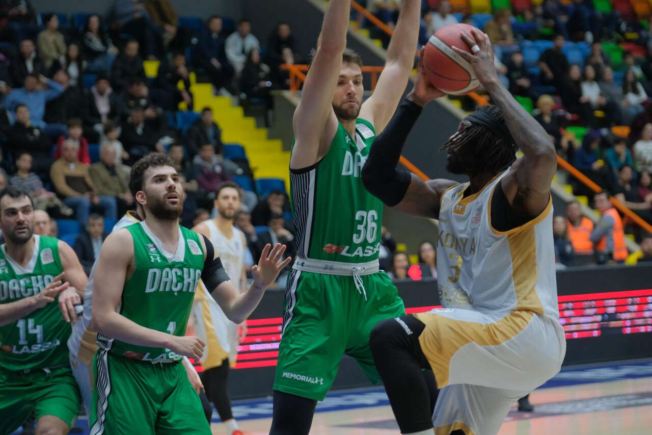 konya-buyuksehir-belediyespor-evinde-sov-yapti