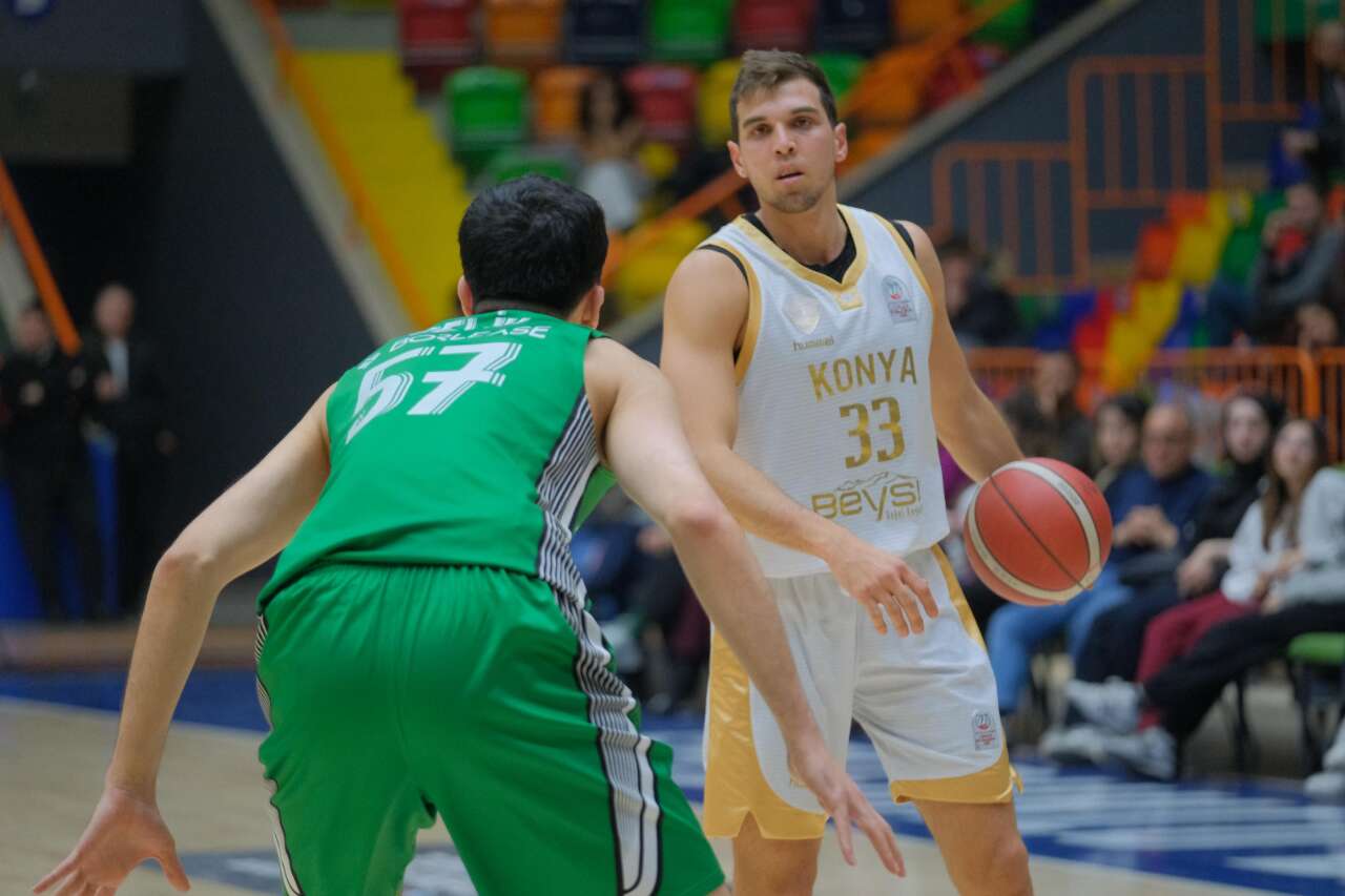 konya-buyuksehir-belediyespor-evinde-sov-yapti