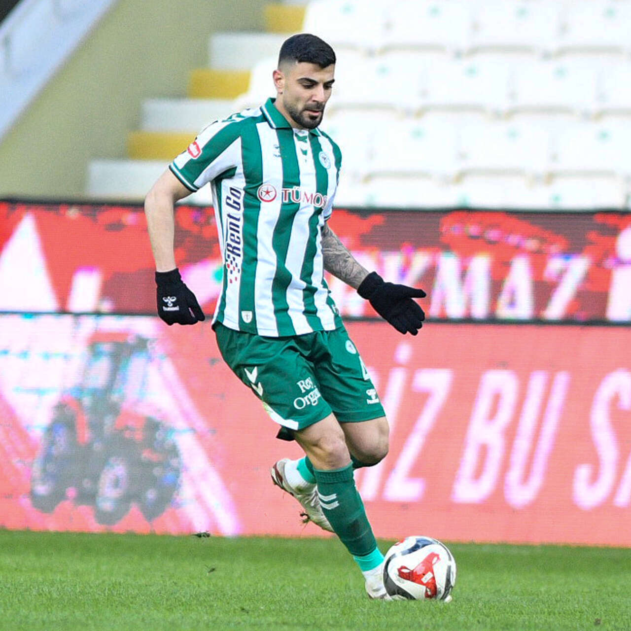 konyasporlu-oyuncu-yine-haftanin-en-iyi-11ine-secildi