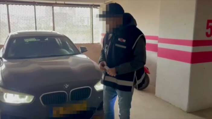 65-milyon-liralik-luks-arac-operasyonu-11-otomobile-el-konuldu