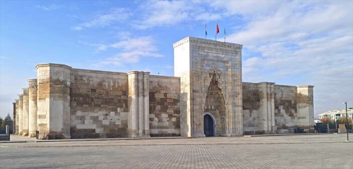 konya-yolundaki-unesco-listesinde-yer-alan-sultanhani-kervansarayinda-yeni-donem