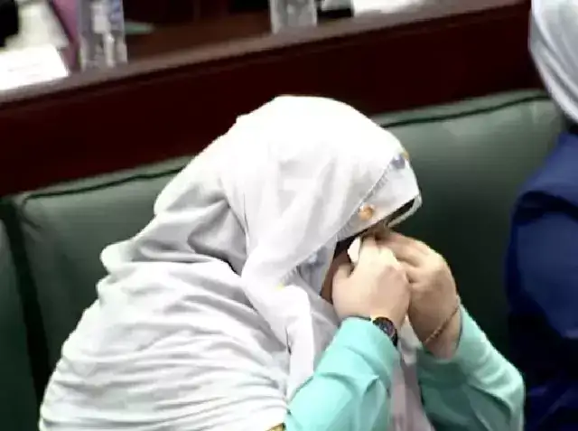 zeynep-gunes-ak-parti-grubunda-saldiriyi-lanetliyorum