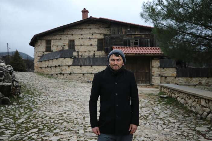 antalya-akseki-sarihacilar-mahallesi-dugmeli-evler