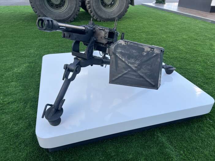 aselsan-konya-yurt-disinda-otomatik-bomba-atariyla-boy-gosterdi