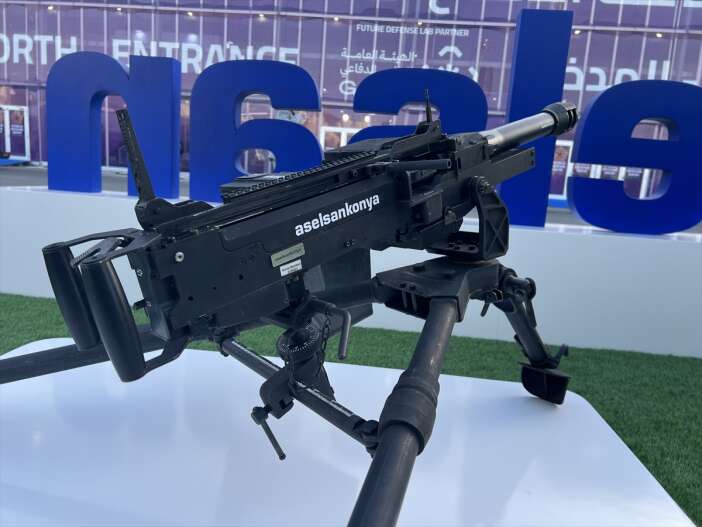 aselsan-konya-yurt-disinda-otomatik-bomba-atariyla-boy-gosterdi