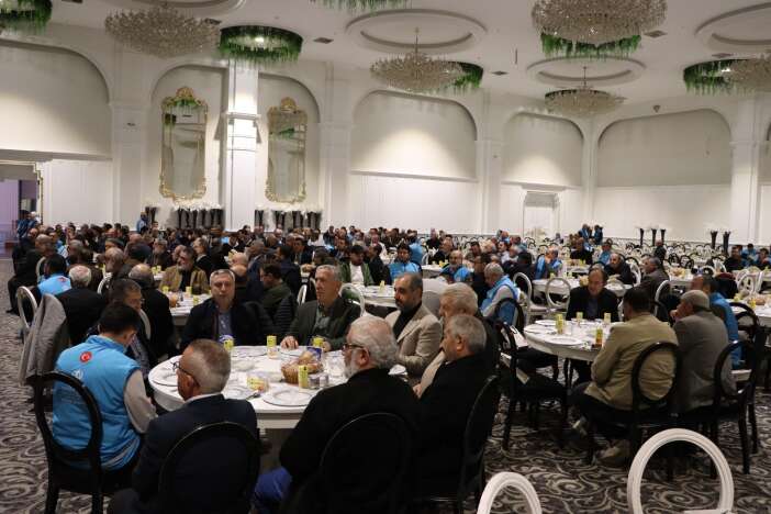 diyanet-isleri-baskan-yardimcisi-demir-konyali-hayirseverlerle-bulustu