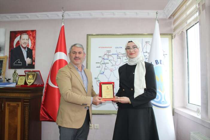 konyali-yagmur-zulfikar-kompozisyon-yarismasinda-turkiye-birincisi-oldu