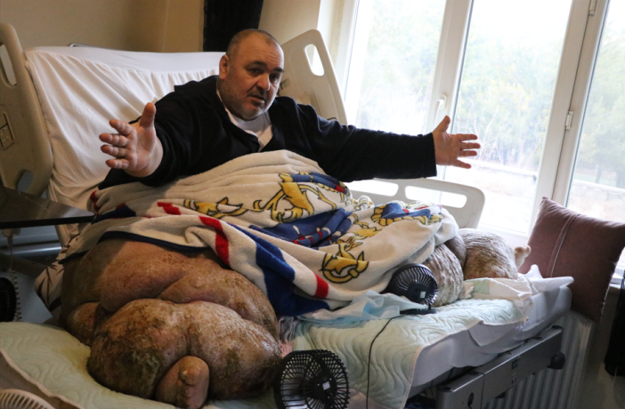 fil-hastasi-adam-icin-30-kisi-seferber-oldu-duvarlar-kirilarak-cikarildi