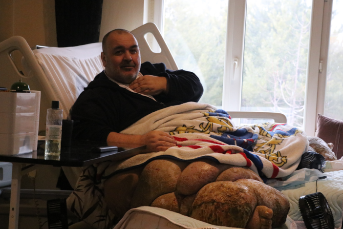 fil-hastasi-adam-icin-30-kisi-seferber-oldu-duvarlar-kirilarak-cikarildi