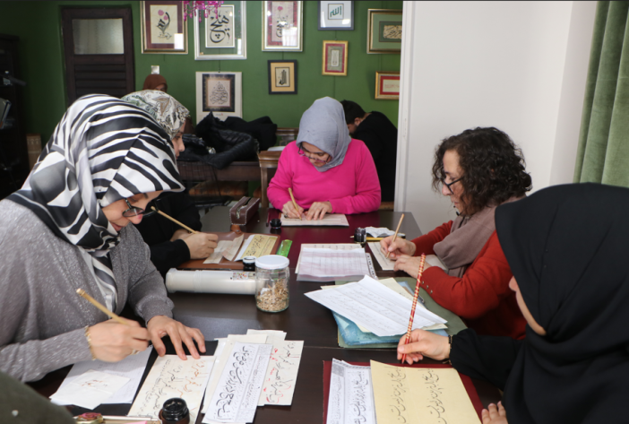 konyali-hat-sanatcisinin-eserlerine-14-subat-icin-yogun-talep