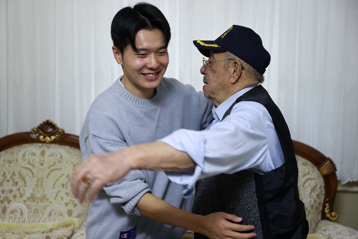 konyasporlu-jinho-jodan-konyadaki-tek-kore-gazisine-anlamli-ziyaret