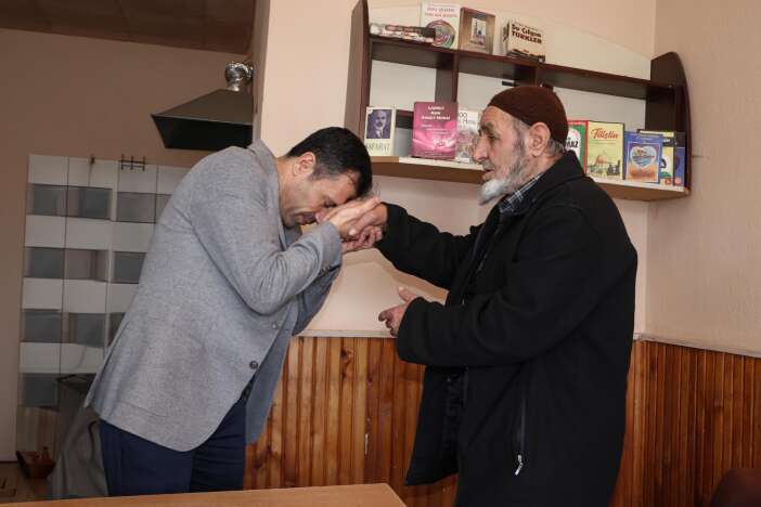 ak-partide-basari-sirri-goruntu-konyadan-yansidi