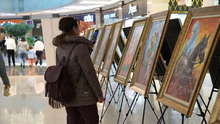 filistinli-cocuklarin-sessiz-fircalari-konyada-sergilendi