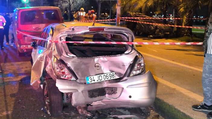 kontrolden-cikan-otomobil-takla-atti-2-agir-yarali