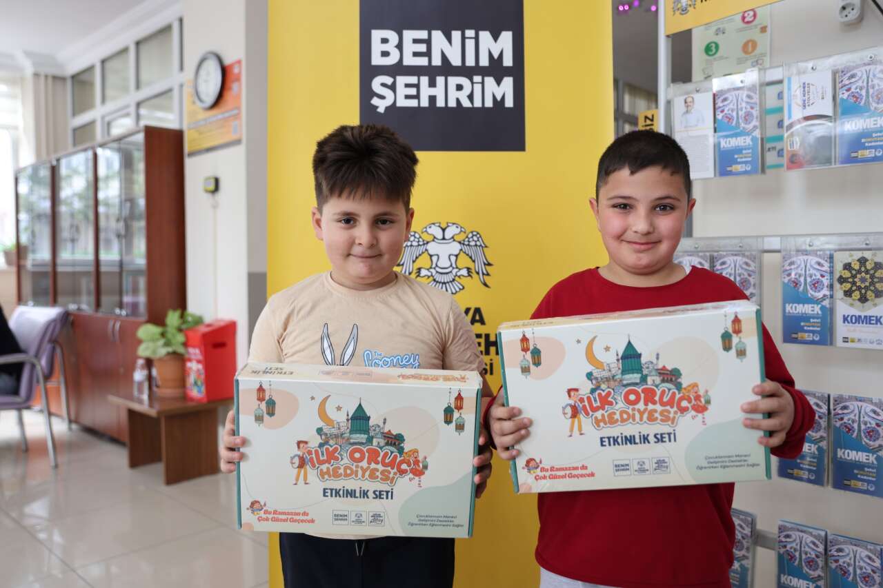 konya-buyuksehirden-50-bin-cocuga-ilk-oruc-hediyesi-dagitimlar-basladi