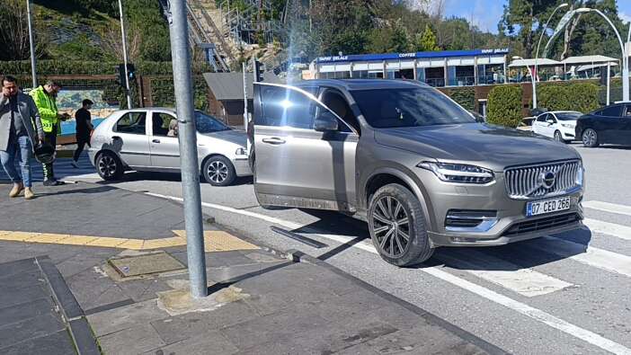 polis-cagirma-israri-basina-patladi-12-bin-870-tl-ceza-yedi