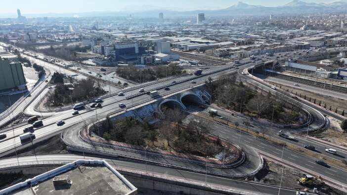 baskan-altay-marangozlar-kavsagi-elestirilerine-cevap-verdi