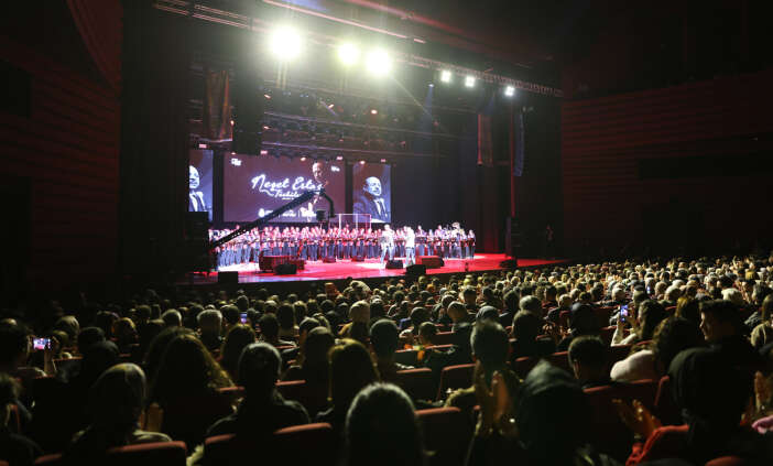 konyada-neset-ertas-ruzgari-esti