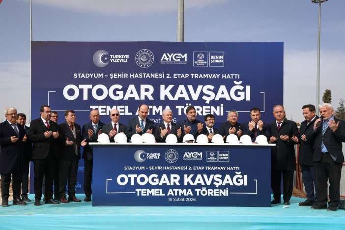 konyanin-ilk-uc-katli-kavsaginin-temeli-atildi-otogar-bolgesine-dev-yatirim