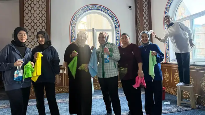 ramazan-oncesi-konyadaki-camilerde-hummali-calisma