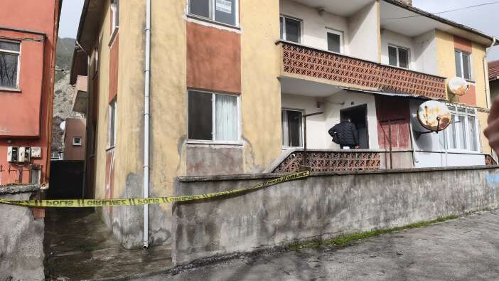 sessiz-katile-yakalanan-cift-hastaneye-kaldirildi