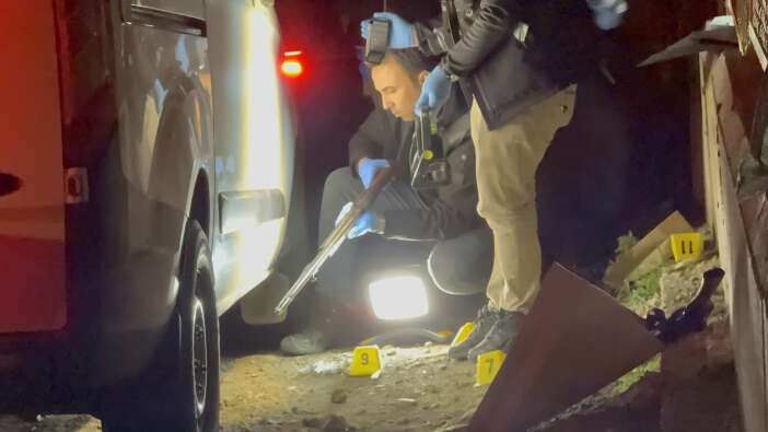 hafif-ticari-araca-silahli-saldiri-19-yasindaki-yigit-hayatini-kaybetti