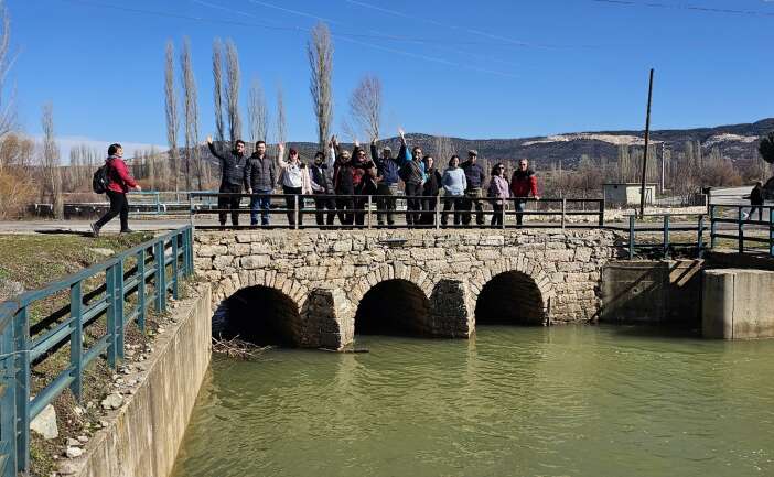 konyada-carklar-yeniden-donmeye-basladi-adakoy-pinari-ve-baraj-goleti-suya-kavustu