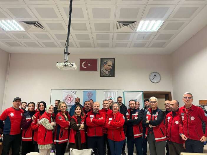 konyada-arama-kurtarma-kapasitesini-guclendiren-egitim-tamamlandi