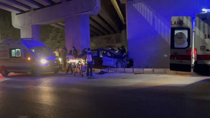 beton-bloga-carpan-otomobil-hurdaya-dondu-yasar-akca-hayatini-kaybetti