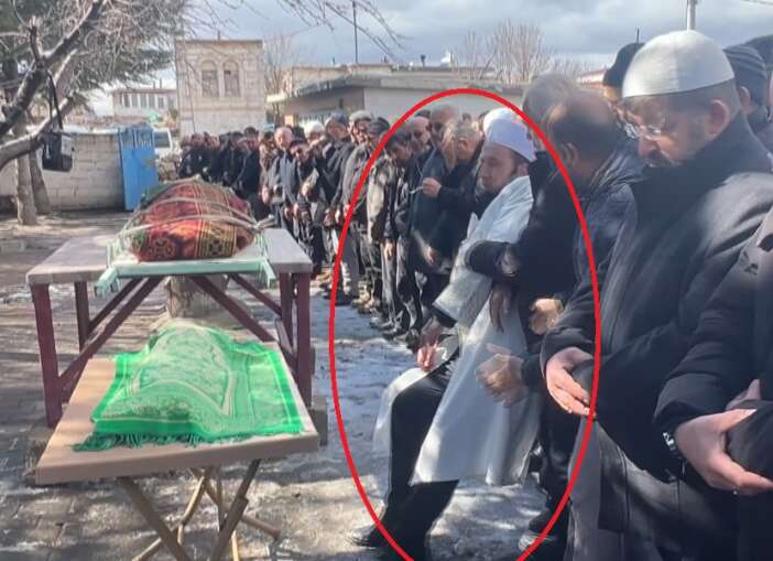 kardesi-yengesi-ve-yegeninin-cenaze-namazini-kildiran-imam-fenalik-gecirdi