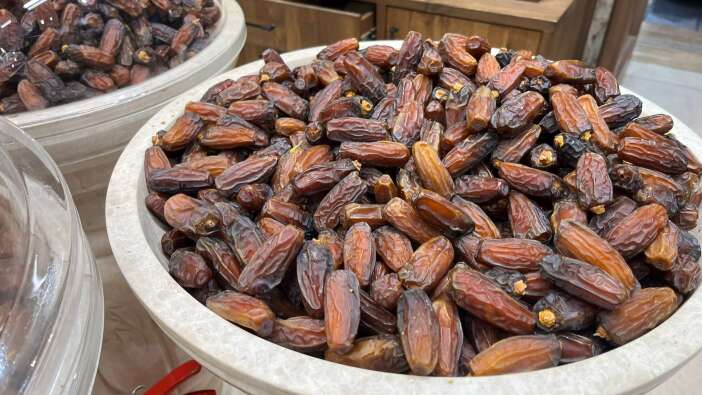 konyada-ramazanin-vazgecilmezi-hurmada-fiyat-800-tlye-kadar-cikti